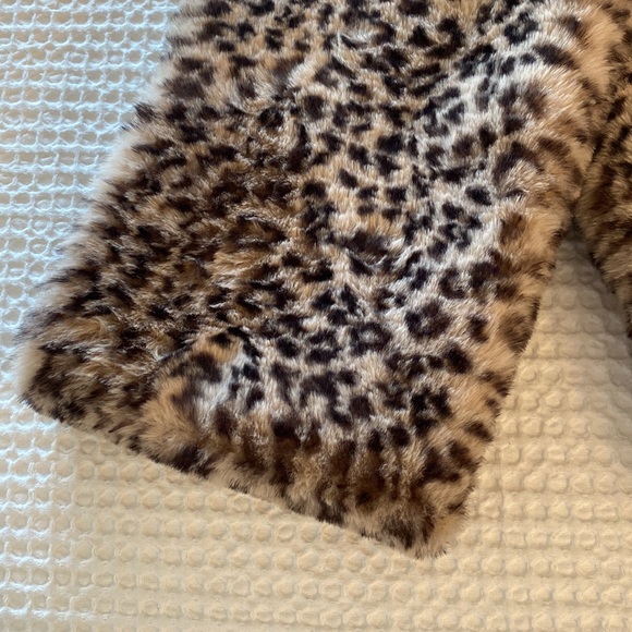 Leopard Print Infinity Scarf - Picture 2 of 2
